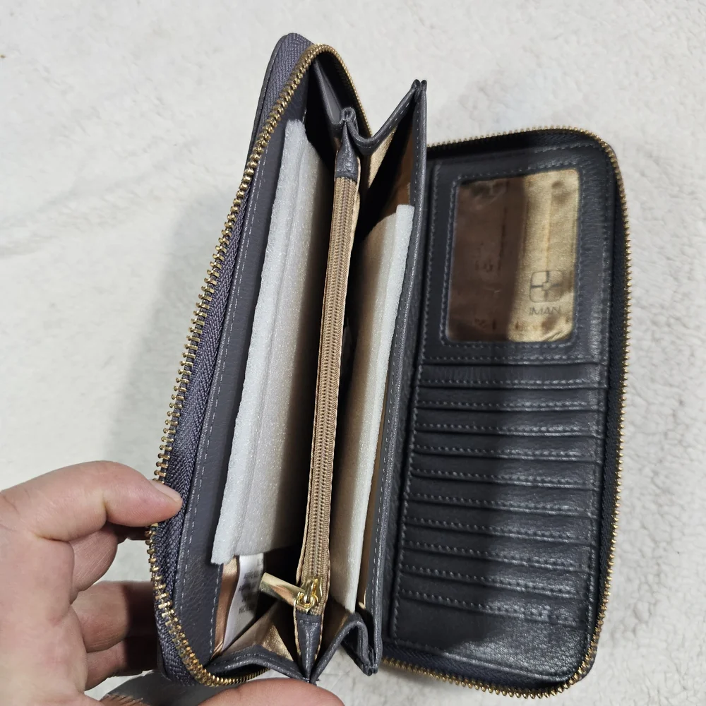 Iman Global Chic Logo Wallet Wristlet and Fringed Scarf Gift Set.